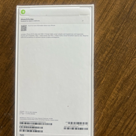 Iphone 15 pro max in natural titanium - Picture 2 of 3